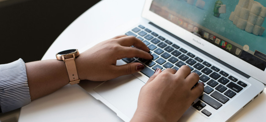 ITパスポート試験の勉強時間はどれくらい必要?合格に必要な期間と効率的な学習法